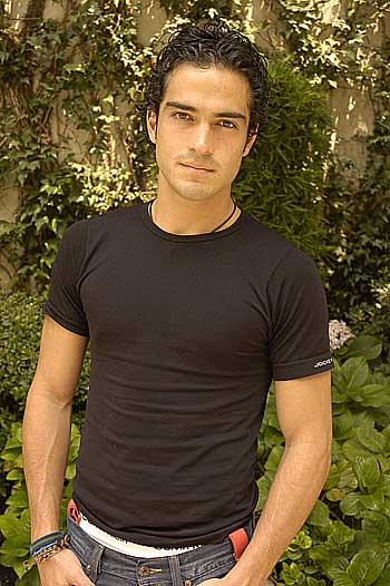 563687alfonso_herrera_ponchito_rebelde_037.jpg